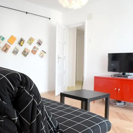 Book Studio By Marten City Apartman *